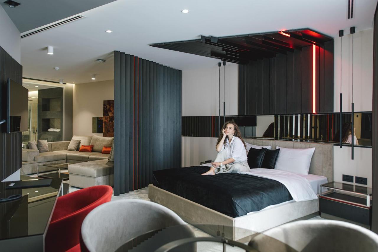 Hotel Zeneva Lux Kragujevac Dış mekan fotoğraf
