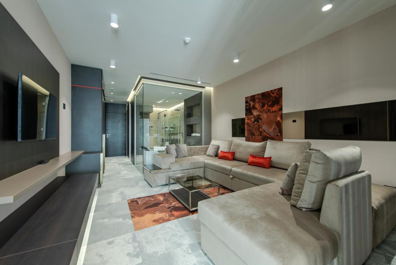 Hotel Zeneva Lux Kragujevac Dış mekan fotoğraf