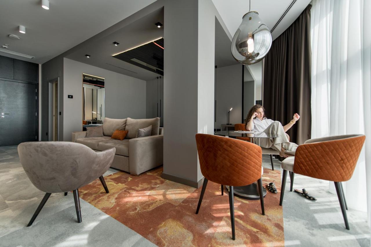 Hotel Zeneva Lux Kragujevac Dış mekan fotoğraf