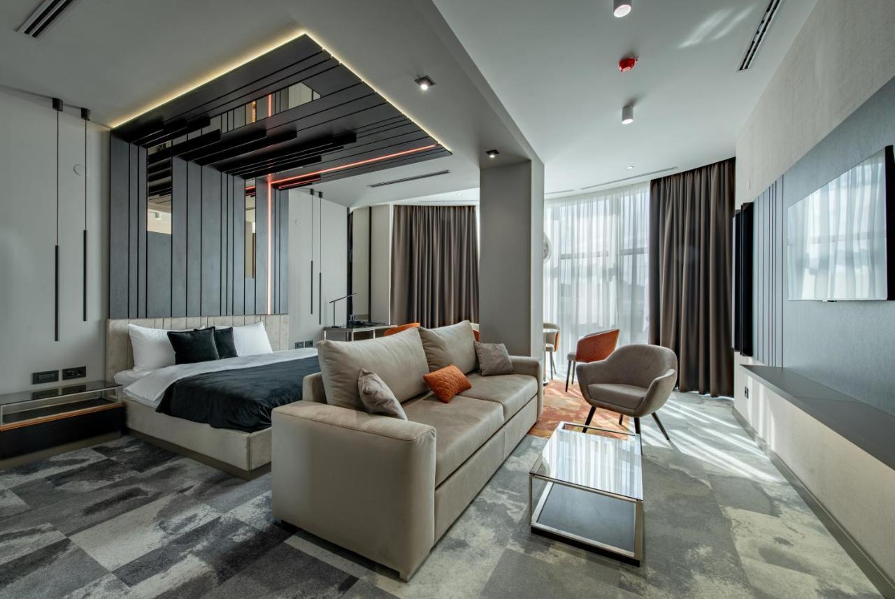 Hotel Zeneva Lux Kragujevac Dış mekan fotoğraf