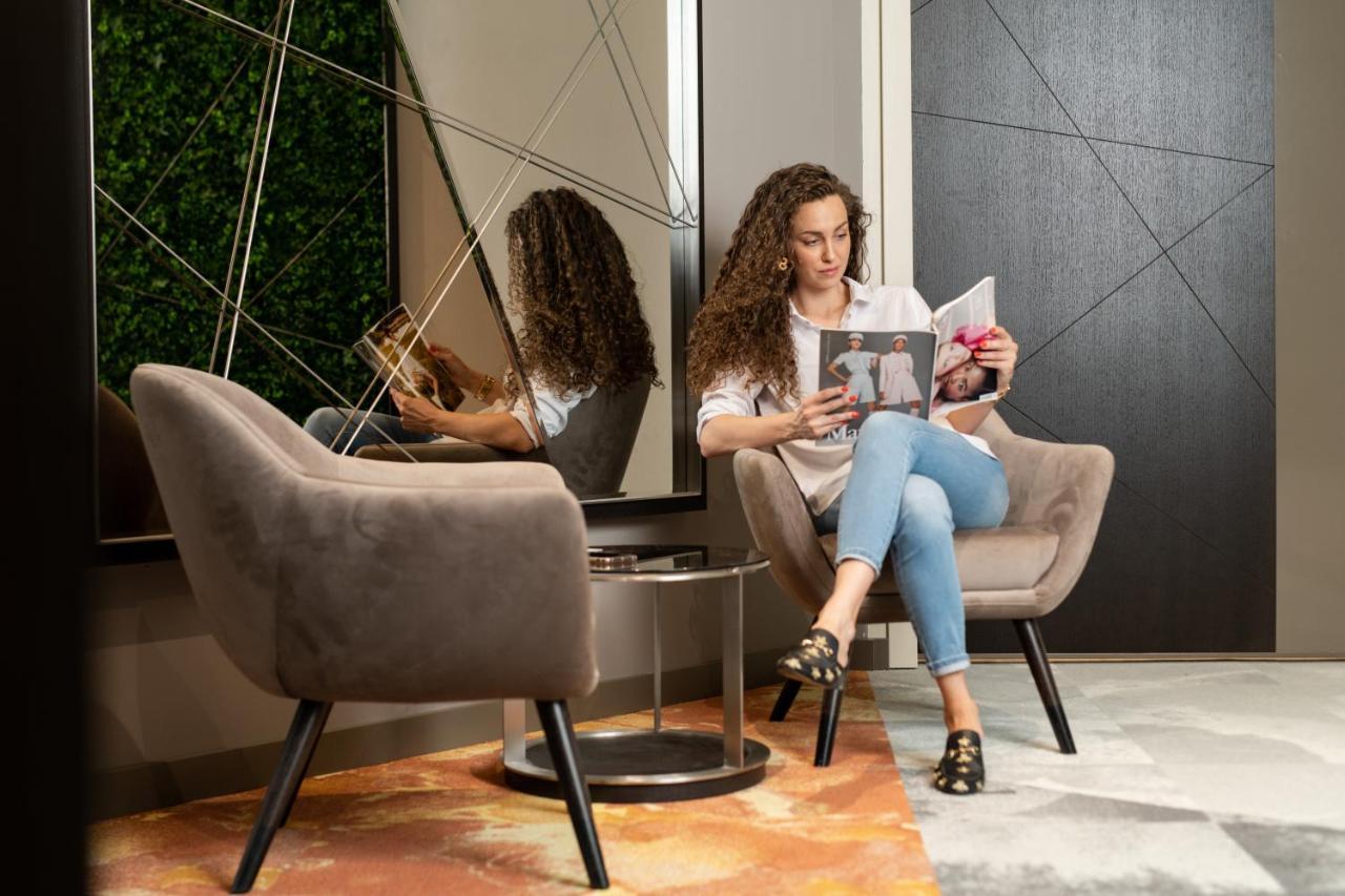 Hotel Zeneva Lux Kragujevac Dış mekan fotoğraf