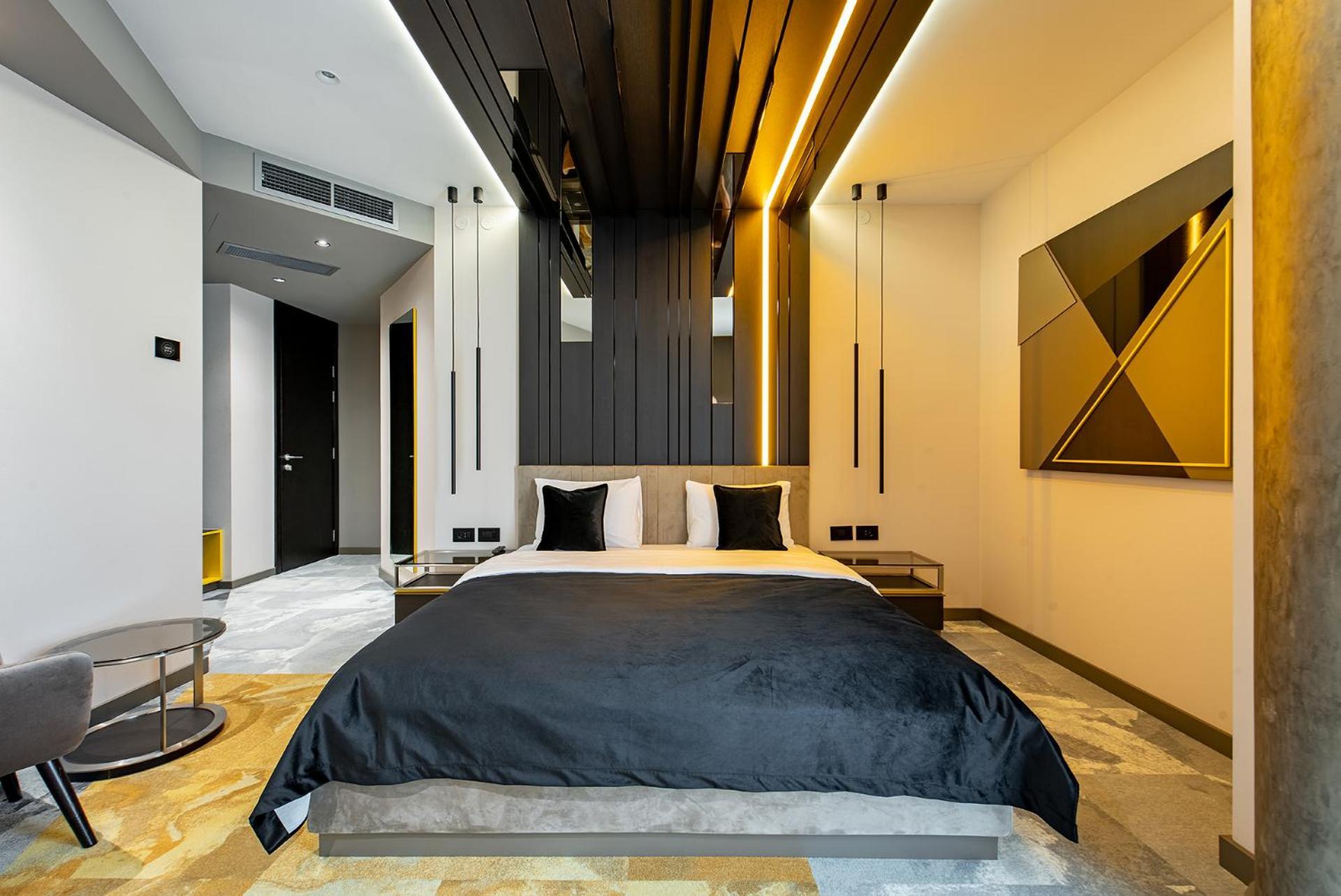 Hotel Zeneva Lux Kragujevac Dış mekan fotoğraf