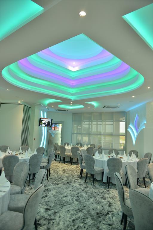 Hotel Zeneva Lux Kragujevac Dış mekan fotoğraf