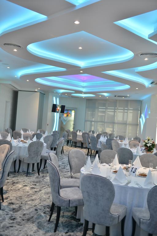 Hotel Zeneva Lux Kragujevac Dış mekan fotoğraf